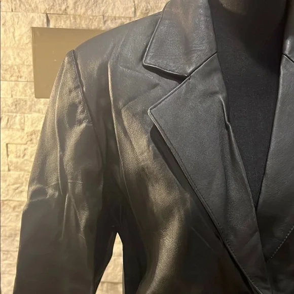 Newport News Black Leather Women's Jacket size Medium - Picture 3 of 13